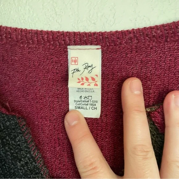 7th Ray sweater - Picture 3 of 3